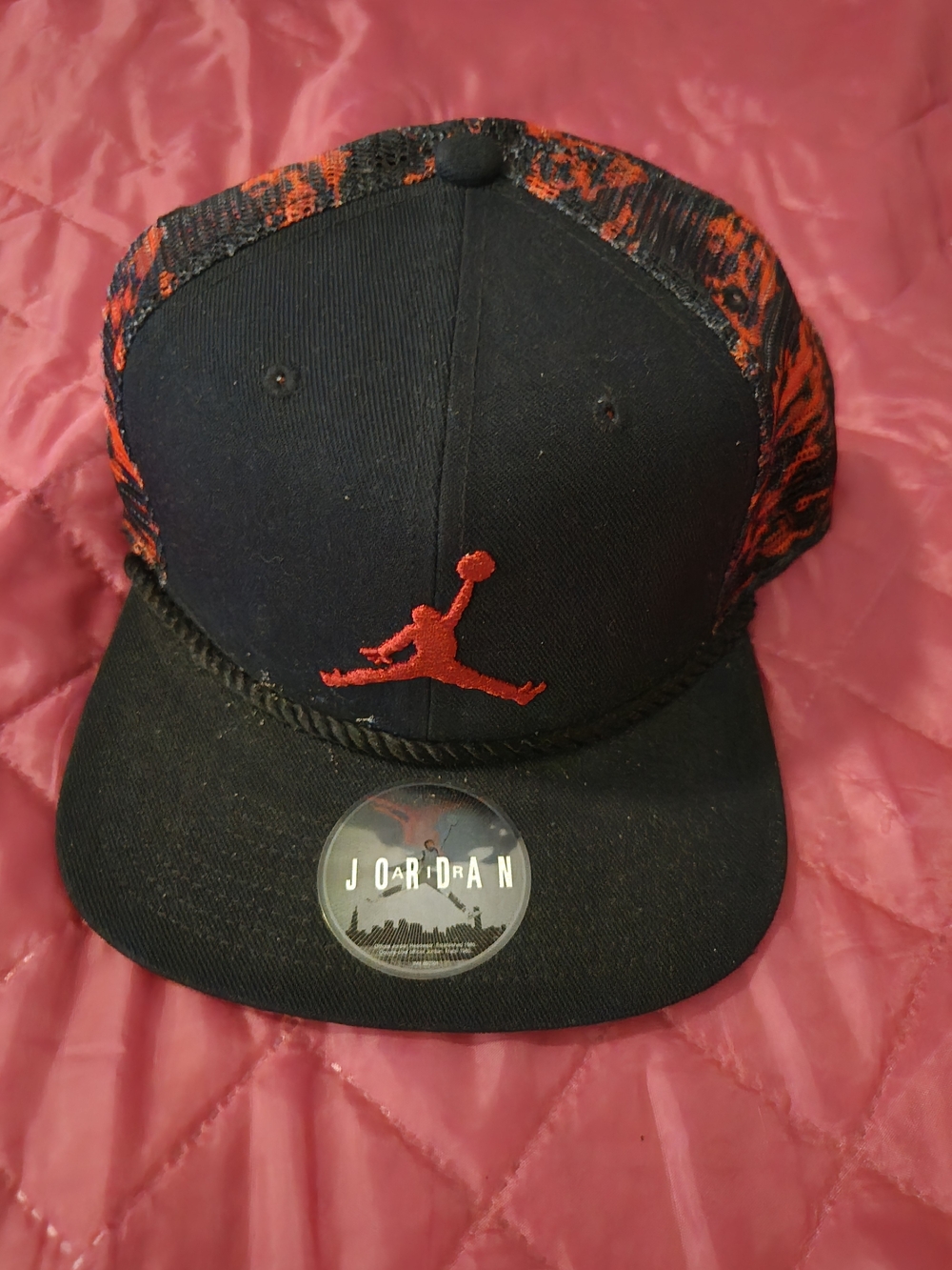 Jordan Black hat with red Jumpman and patterned mesh